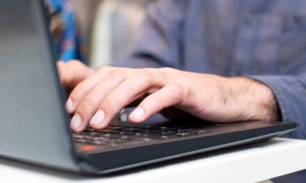 Guillemets français « » au clavier : Windows, Mac et mobile